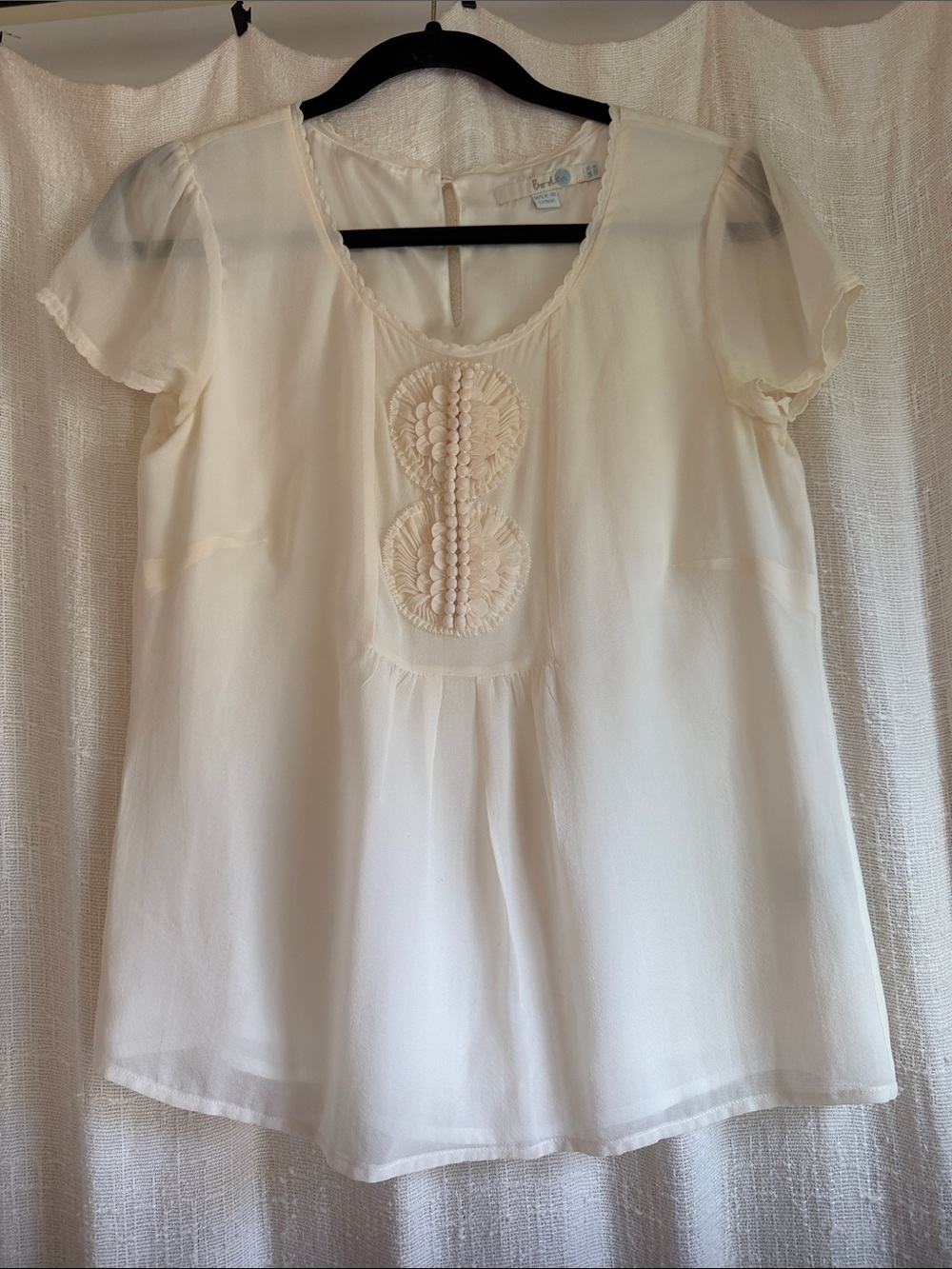 Boden Cream Short Sleeve Embroidered Scoop Neck Top